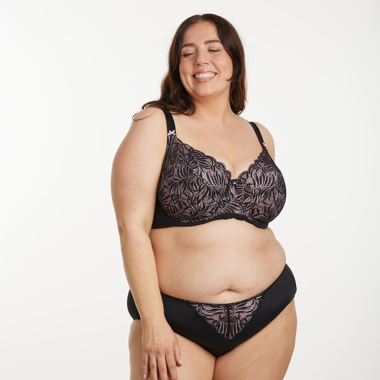 Radiate Lace Premium Support Bra - Blush Black